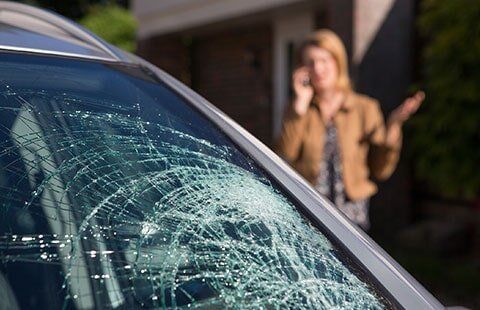 Mobile auto glass service